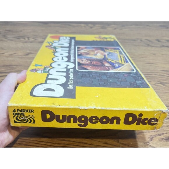 Vintage 1977 DUNGEON DICE Escape Challenge Board Game , Missing 1 Dice - Picture 5 of 10
